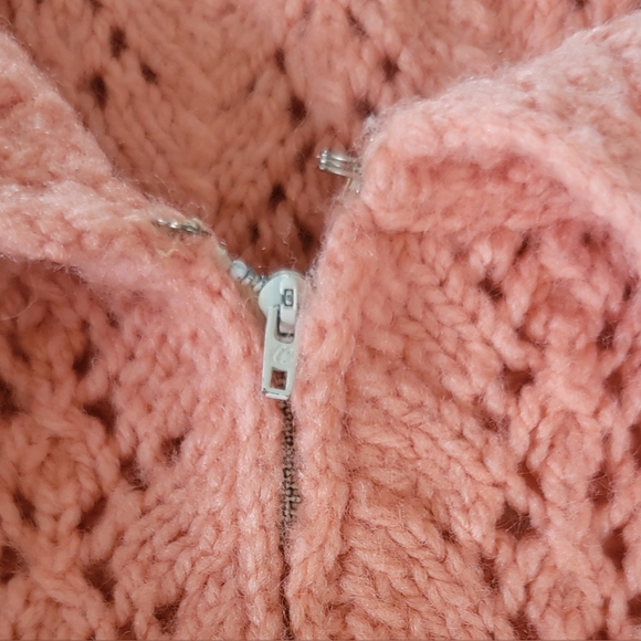 Hand knit sweater - Picture 4 of 7